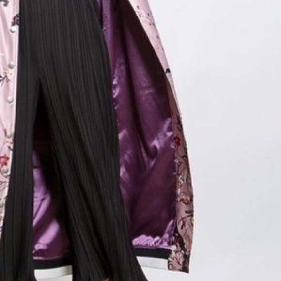 FLIGHT/FIGHT FLORAL KIMONO STYLE BOMBER JACKET - Picture 4 of 5